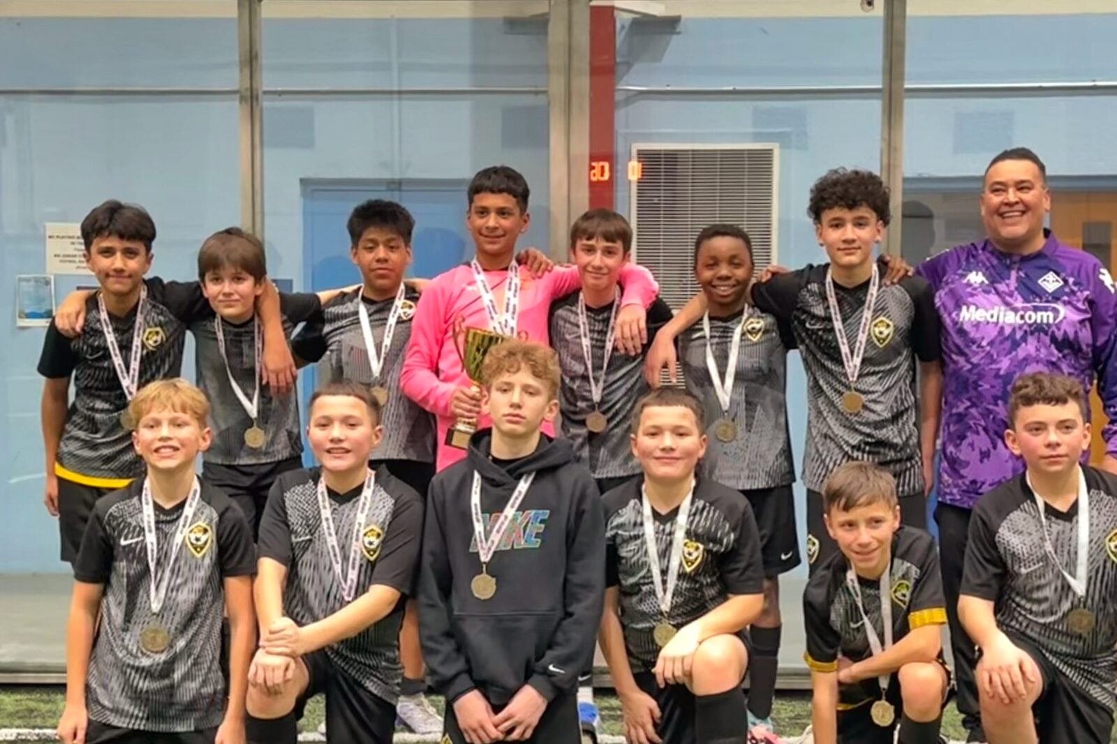 ACE indoor champions